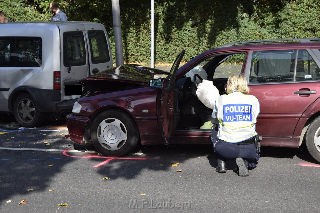 VU Koeln Buchheim Frankfurterstr Beuthenerstr P109.JPG - Miklos Laubert